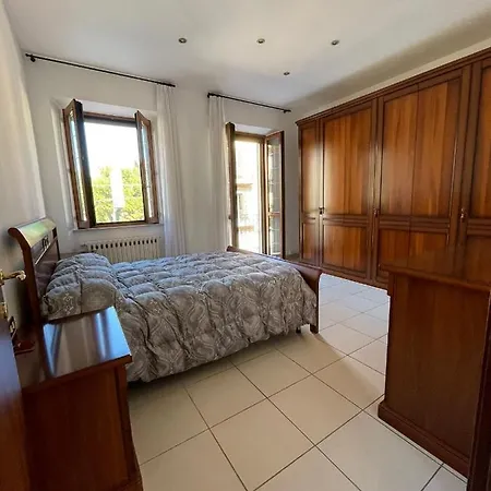 Jasmine Apartment *